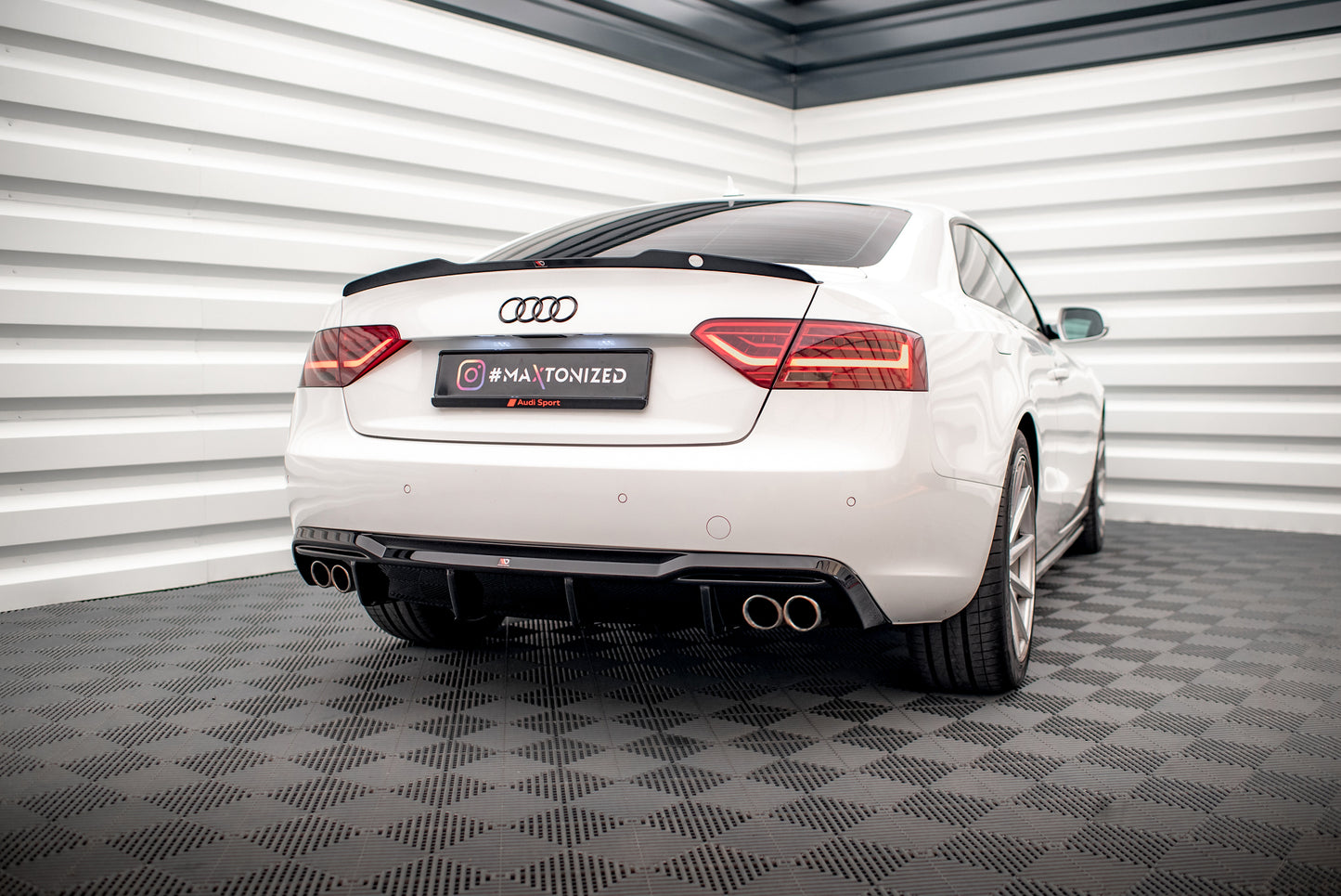 Diffuseur Arrière Complet Audi A5 Sportback 8T Facelift (Version avec double échappement des deux côtés)