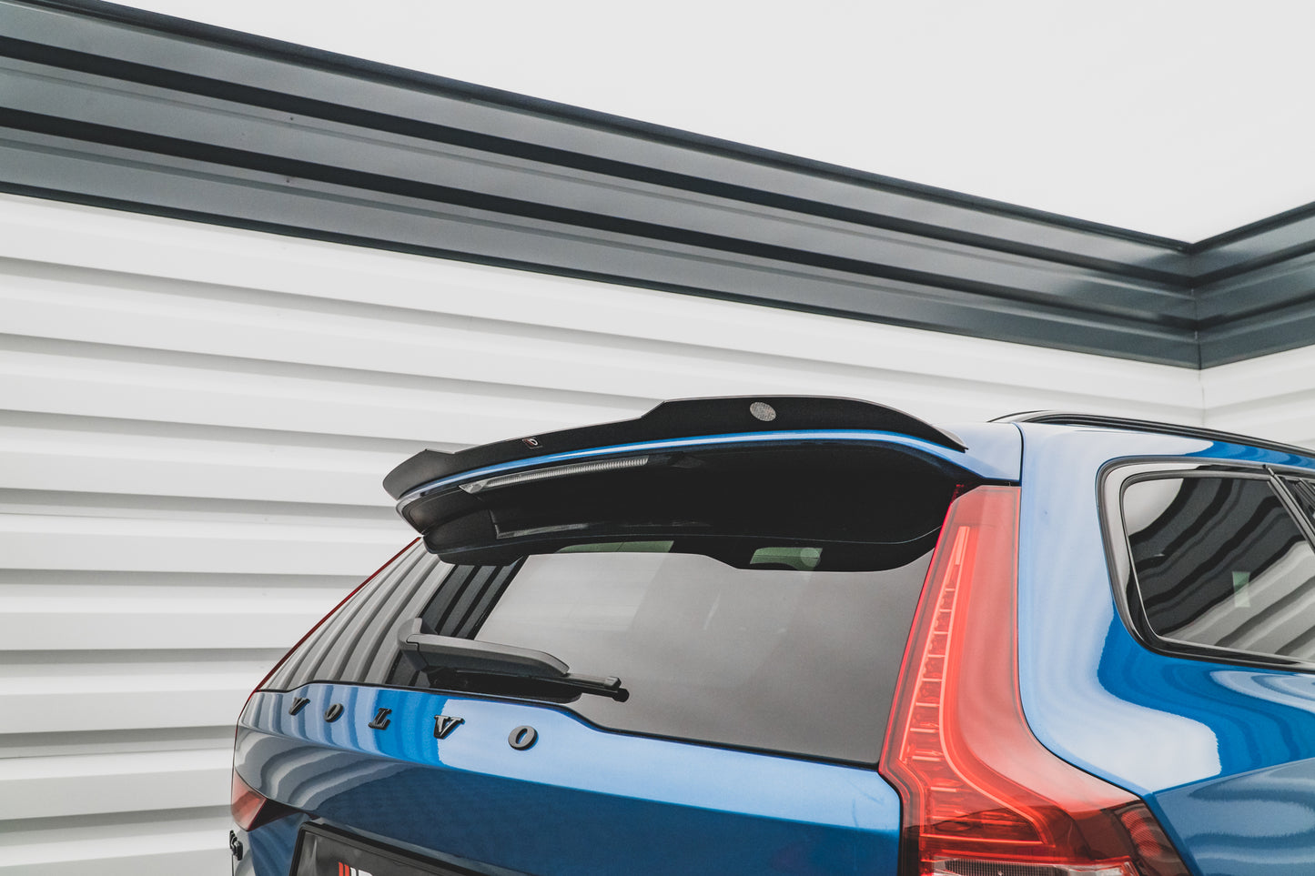 Spoiler Cap Volvo V60 R-Design Mk3