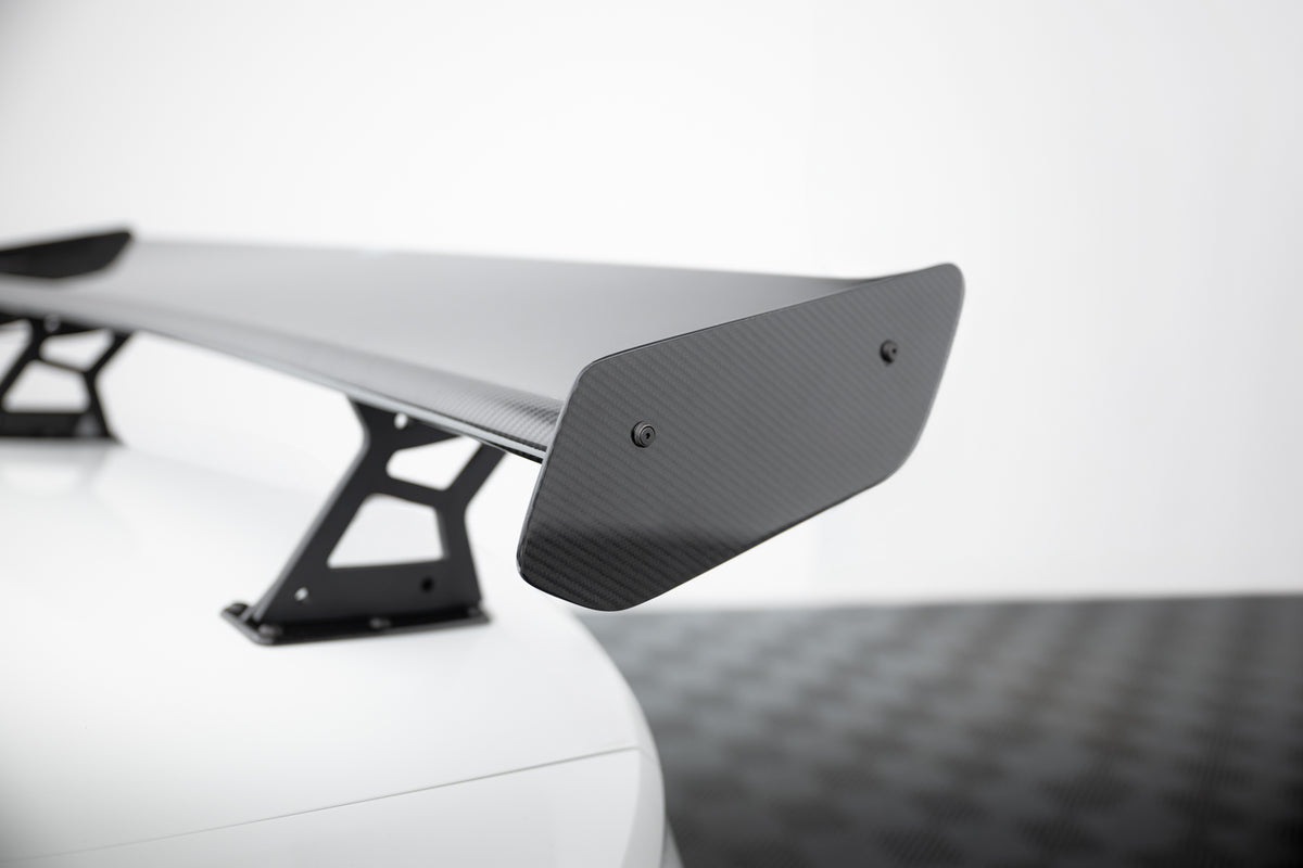 Carbon Spoiler With Internal Brackets Uprights + LED suitable for Volkswagen Jetta GLI Mk7