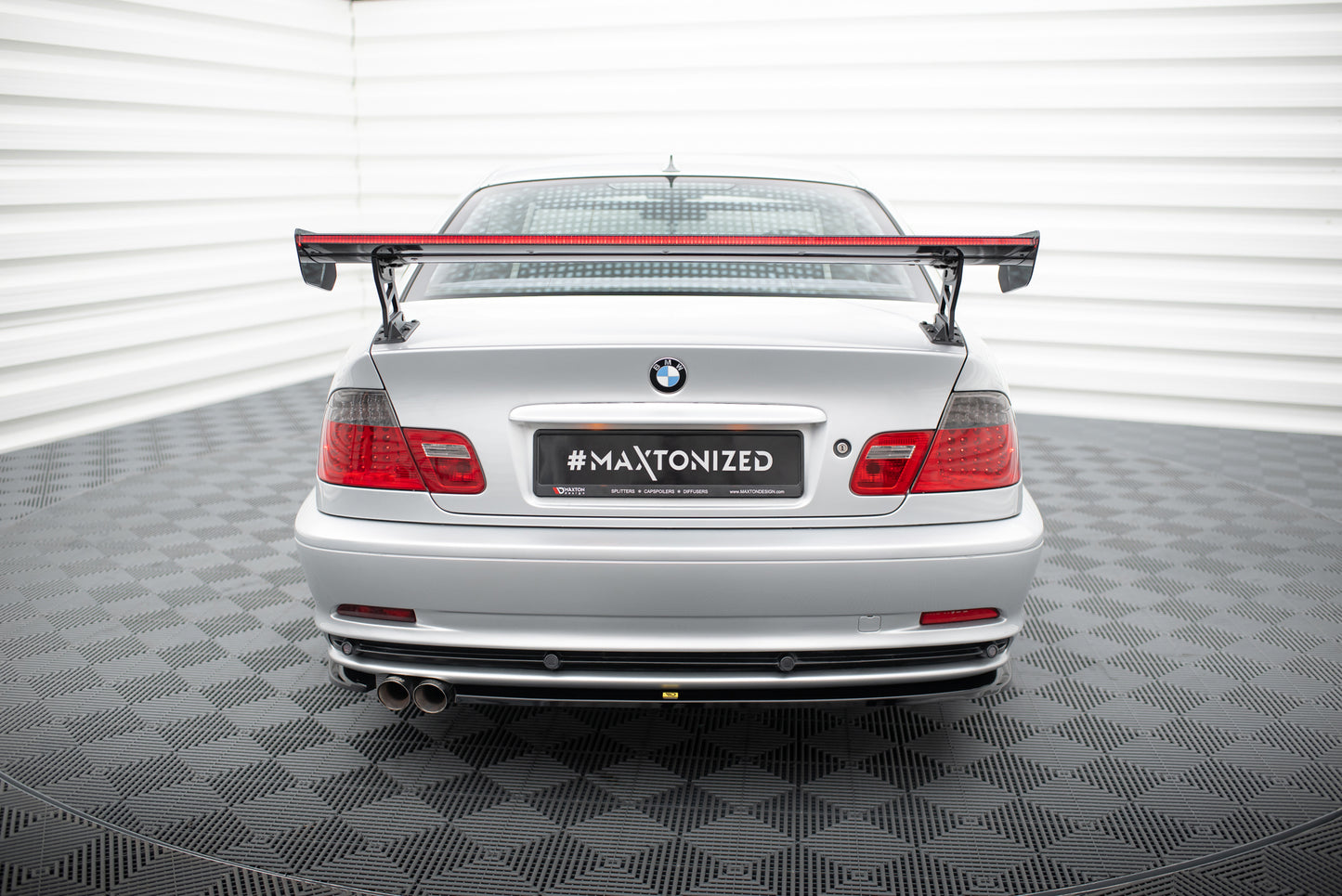 Carbon Spoiler With External Brackets Uprights + LED suitable for BMW 3 Coupe E46