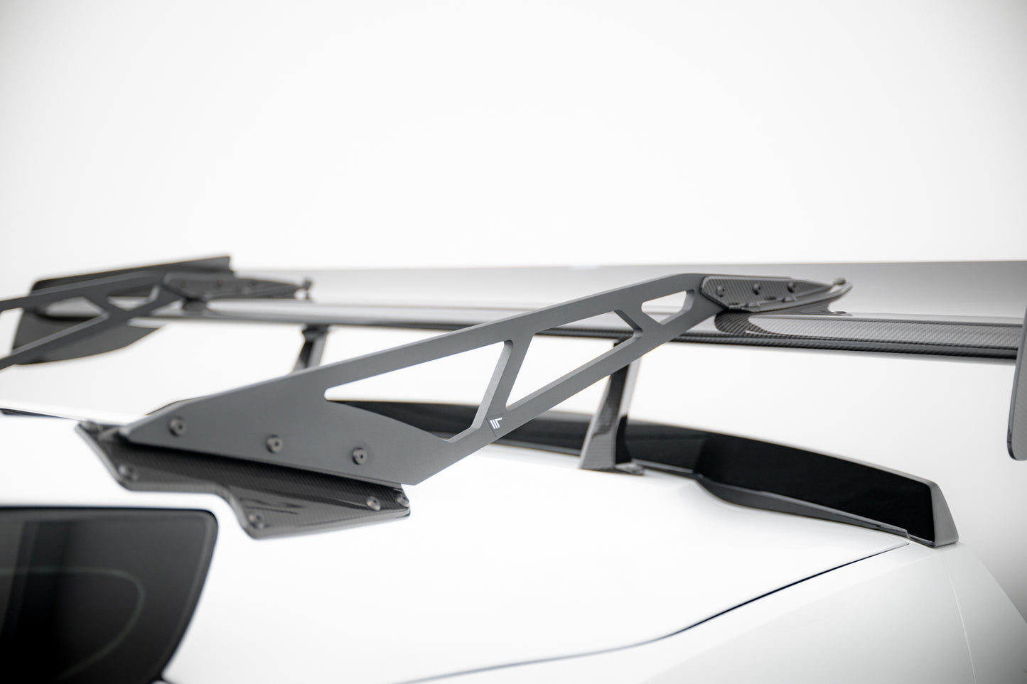Carbon Spoiler With Upper Swan Mounting  suitable for Chevrolet Corvette Stingray / Grand Sport C7