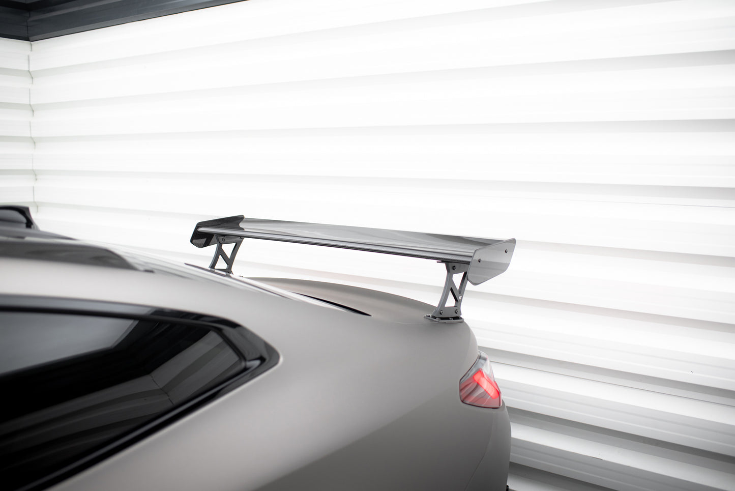 Carbon Spoiler With External Brackets Uprights + LED suitable for BMW M4 G82 / G82 Facelift / M440i / 4 M-Pack G22 / G22 Facelift