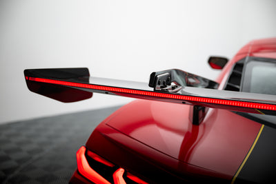 Karbonowy Spoiler + LED pasujący do Chevrolet Corvette C8