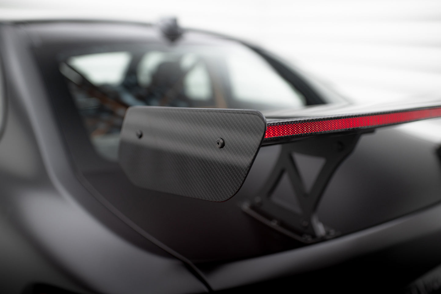 Carbon Spoiler With Internal Brackets Uprights + LED suitable for BMW M2 F87 / 2 / 2 M-Pack F22