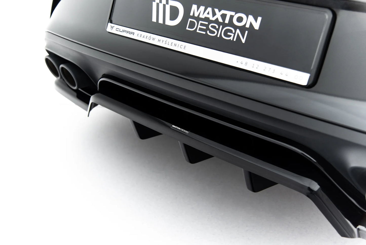 Hinten Splitter (mit einem vertikalem balken) V.1 Cupra Leon Hatchback Mk1 Facelift