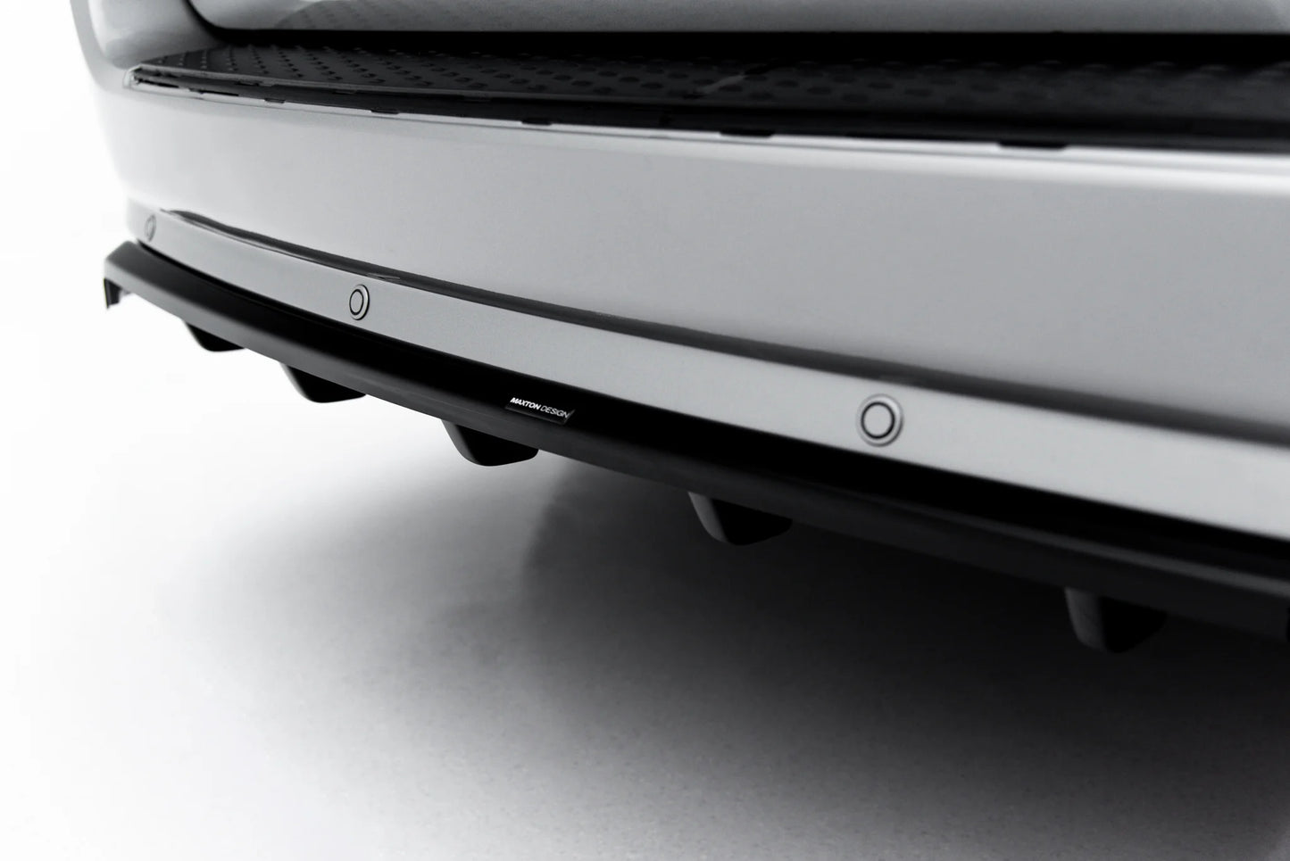 Rear Splitter (with vertical bars) Dodge Grand Caravan Mk5 Facelift