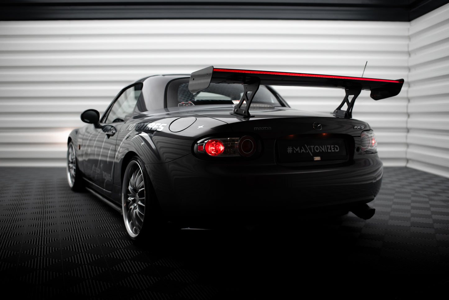 Carbon Spoiler + LED suitable for Mazda MX5 Hardtop NC(MK3)