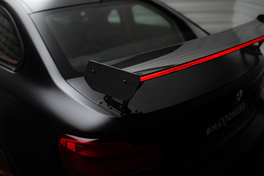 Karbonowy Spoiler Z Zewnętrznymi Wspornikami + LED pasujący do BMW M2 F87 / 2 / 2 M-Pack F22