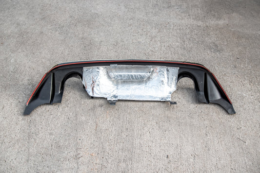 Rajout Du Pare-Chocs Arriere + échappement Milltek Sport Ford Fiesta ST Mk8