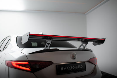 Karbonowy Spoiler + LED pasujący do Alfa Romeo Giulia Quadrifoglio