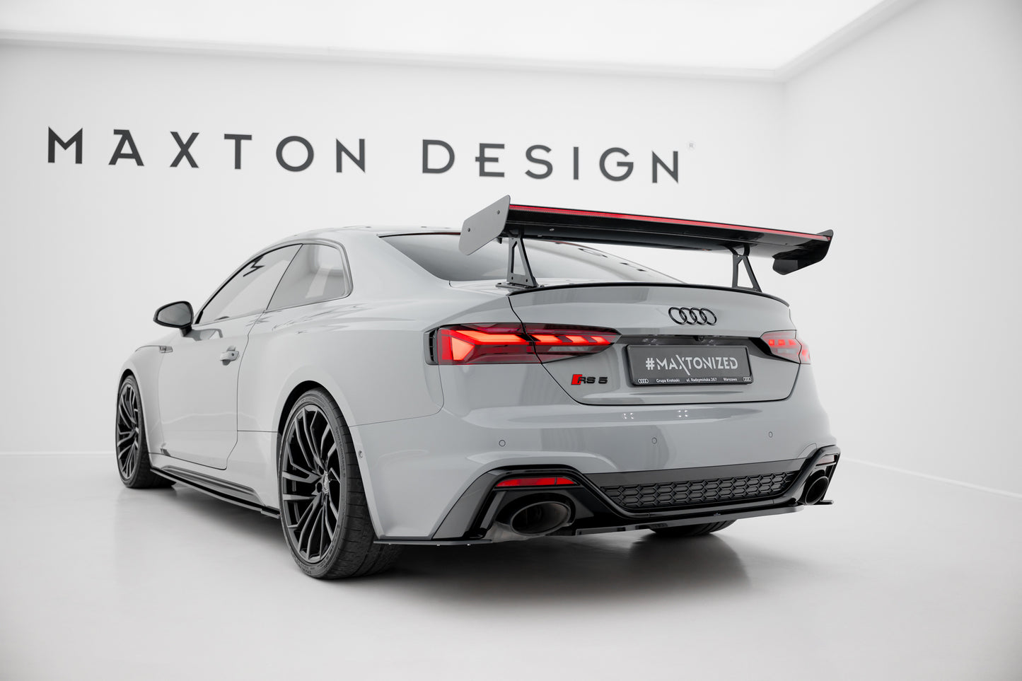 Carbon Spoiler With Upper Swan Mounting + LED suitable for Audi A5 / A5 S-Line / S5 / RS5 Coupe F5 / F5 Facelift