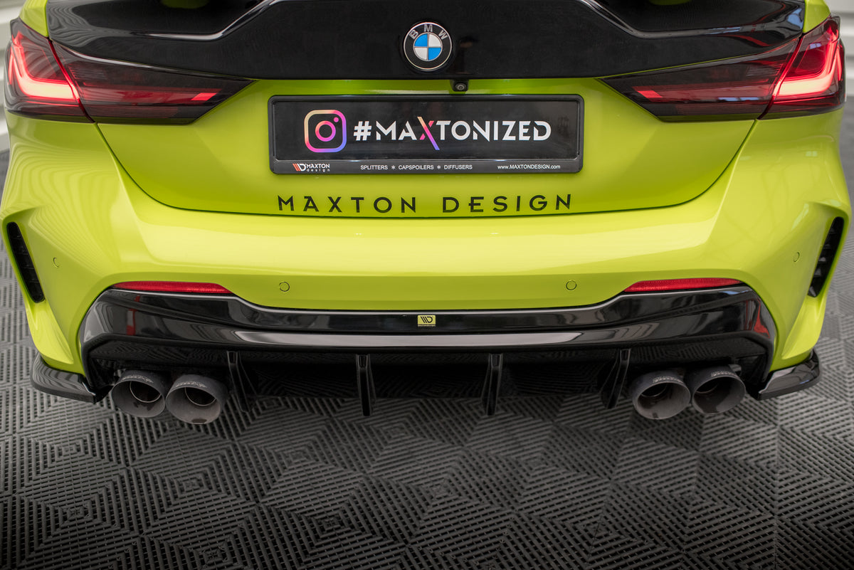 Dokładka Tylna V.3 + Wydech Milltek Sport pasujący do BMW 1 F40 M135i