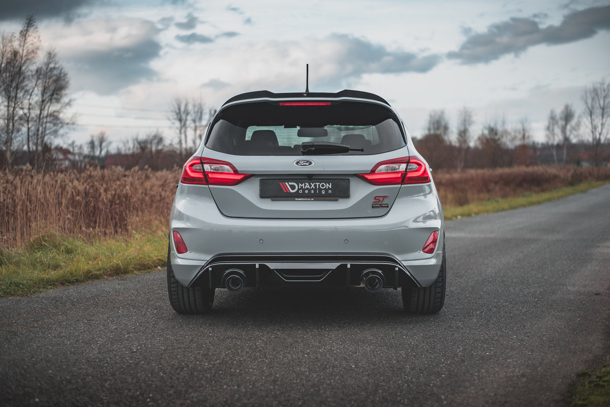Rajout Du Pare-Chocs Arriere + échappement Milltek Sport compatible avec Ford Fiesta ST Mk8