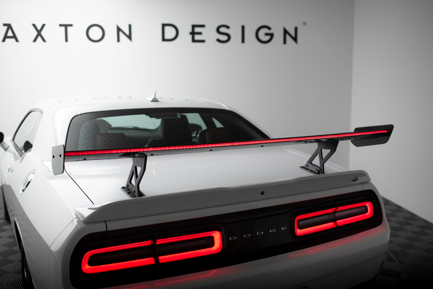 Carbon Spoiler + LED suitable for Dodge Challenger Mk3