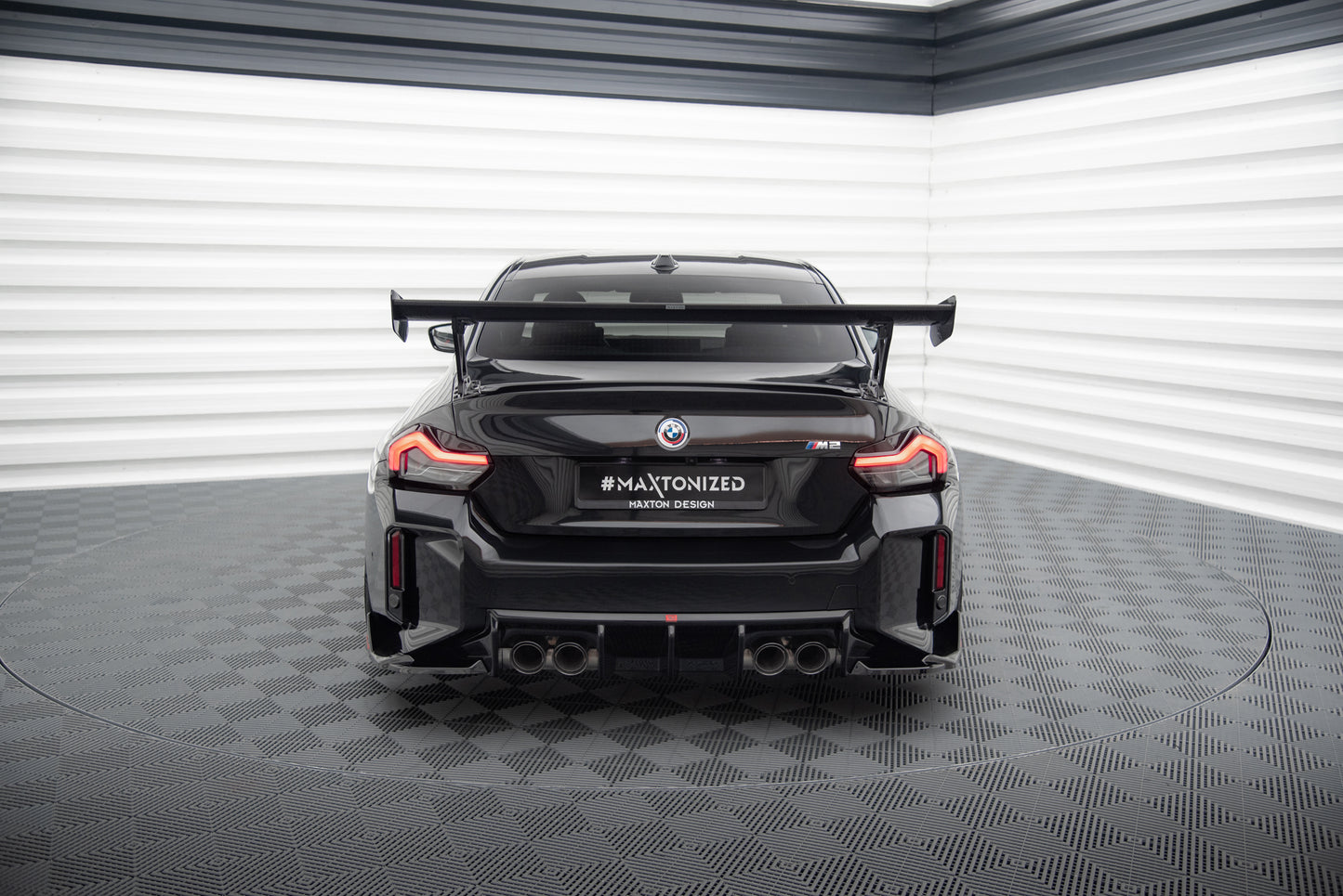 Karbonowy Spoiler Z Zewnętrznymi Wspornikami pasujący do BMW M2 G87 / M240i / 2 M-Pack / 2 Standard G42