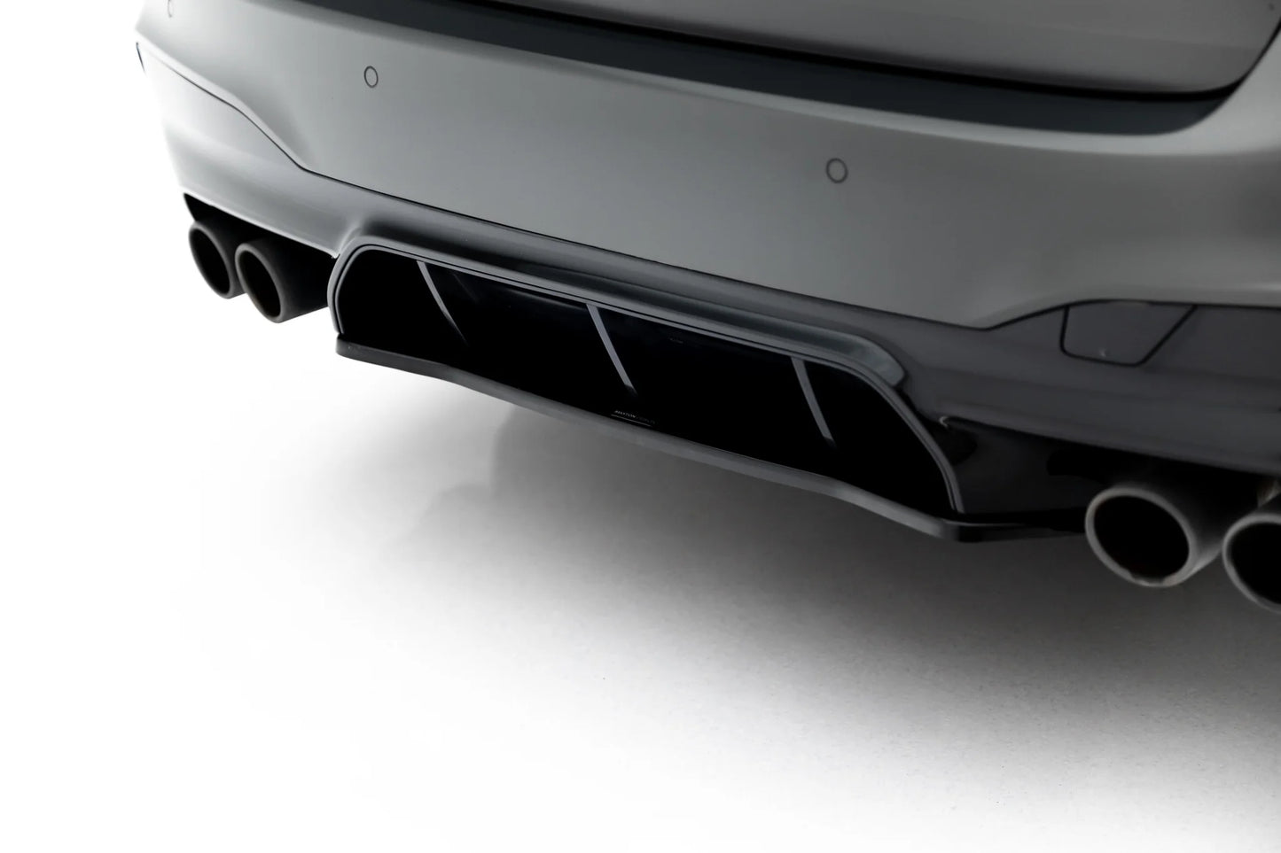 Splitter Tylny BMW M5 F90