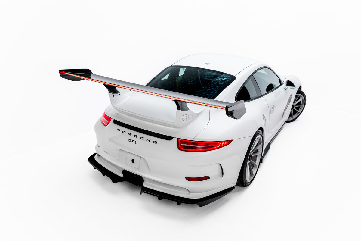Karbonowy Spoiler V.2 + LED pasujący do Porsche 911 GT3 991