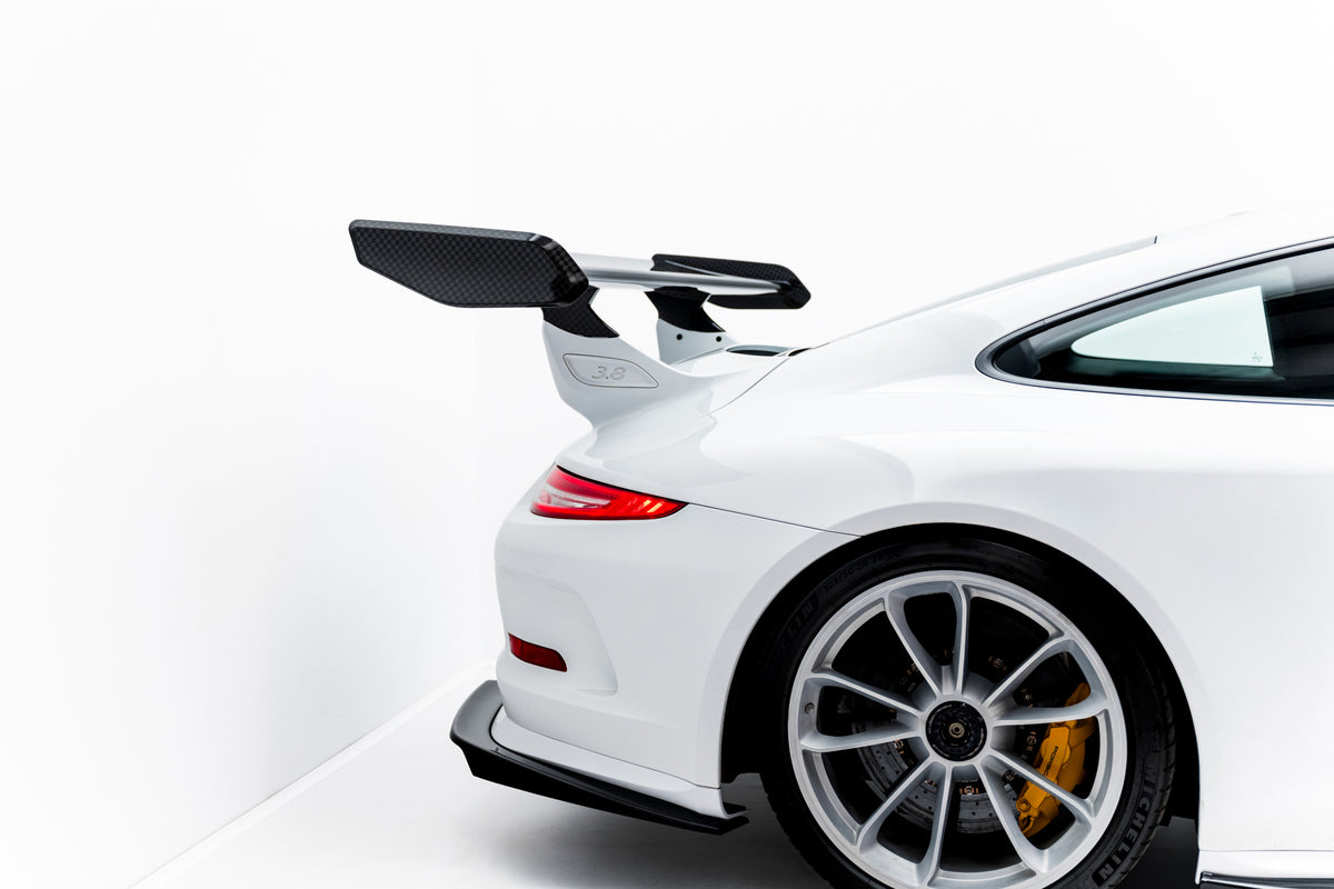 Karbonowy Spoiler V.2 + LED pasujący do Porsche 911 GT3 991