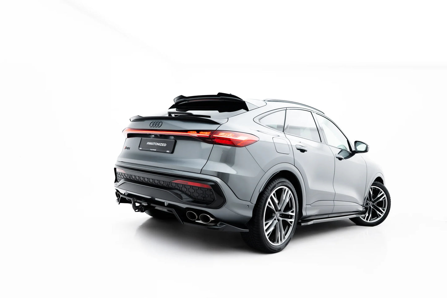 Arriere Splitter (avec une barre verticale) Audi SQ5 Sportback / SUV Mk3