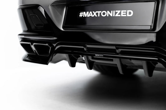 Arriere Splitter (avec une barre verticale) V.2 compatible avec BMW M760e G70