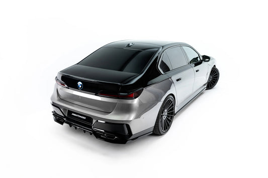 Arriere Splitter (avec une barre verticale) V.2 compatible avec BMW M760e G70