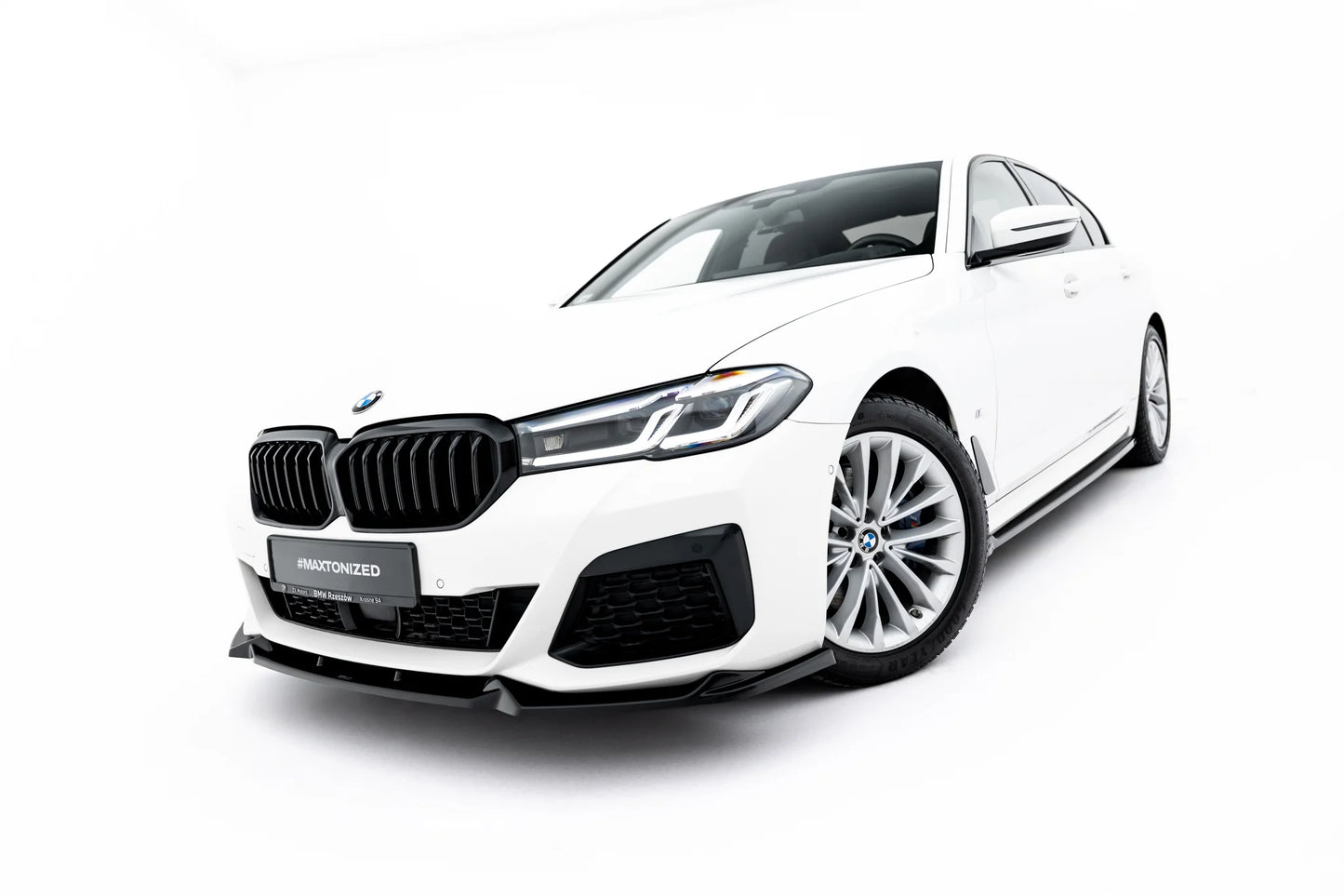 Front Splitter V.1 BMW 5 M-Pack / M550i / M550d  Sedan / Touring G30 / G31 Facelift 