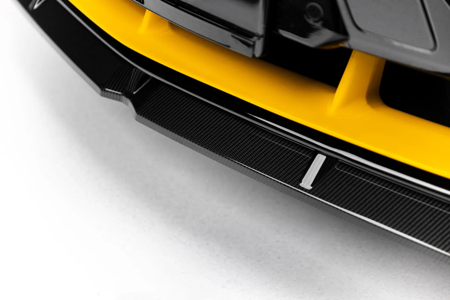 Prepreg Carbon Fiber Front Splitter Lamborghini Urus Mk 1