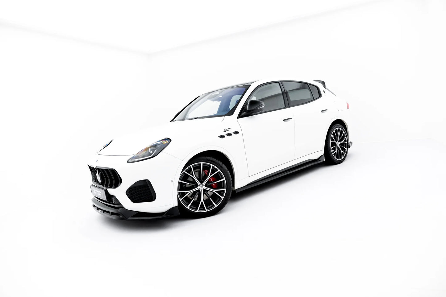Zestaw Splitterów Maserati Grecale GT / Modena Mk1