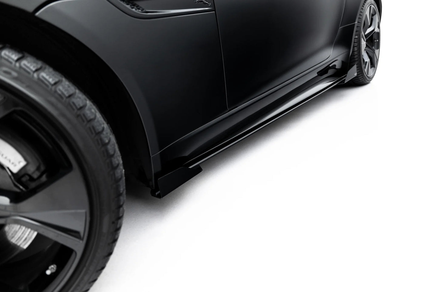 Dokładki progów Street Pro + Flaps Jaguar F-Type X152 Facelift 2