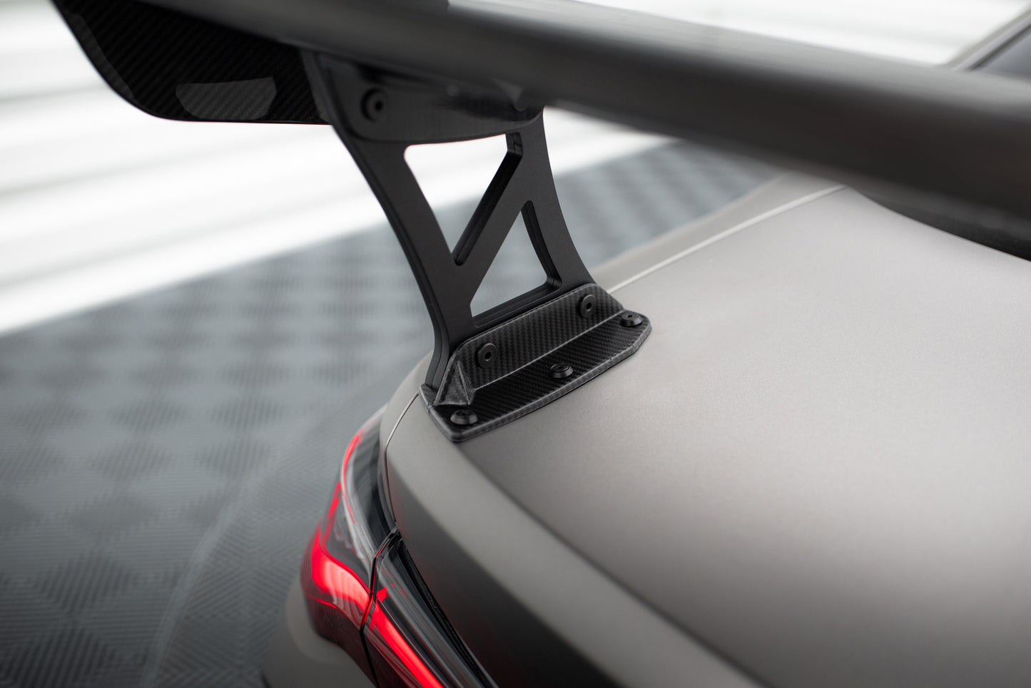 Carbon Spoiler With External Brackets Uprights suitable for BMW M4 G82 / G82 Facelift / M440i / 4 M-Pack G22 / G22 Facelift