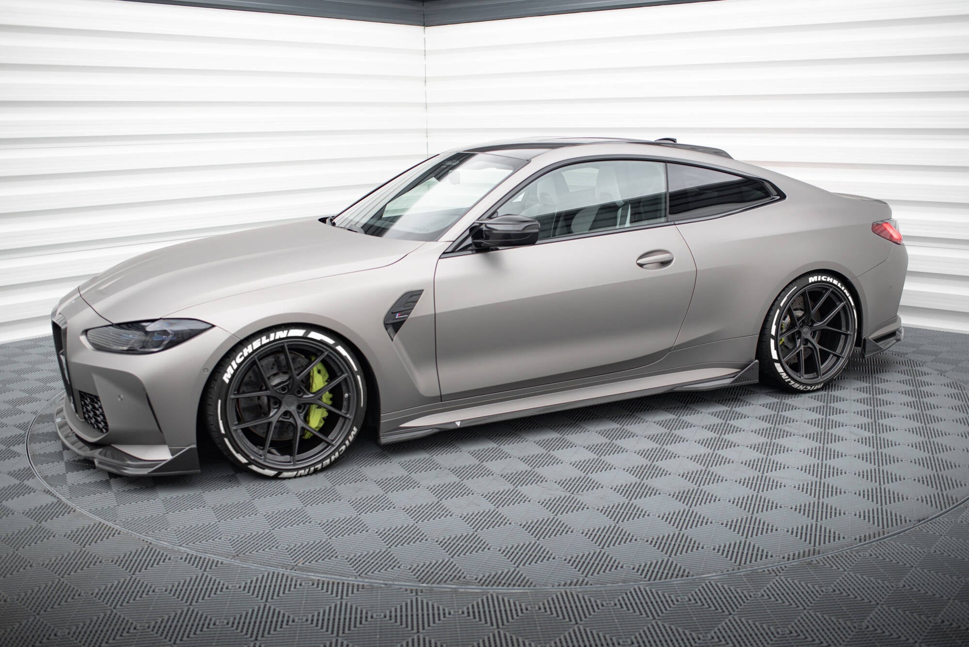 Carbonowe Flapsy Boczne Prepreg BMW M4 G82 / G82 Facelift – Maxton Design