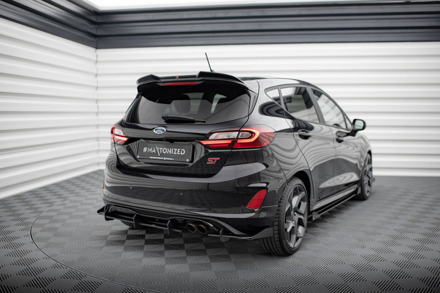 Street Pro Rear Valance + Flaps Ford Fiesta Mk8 ST 