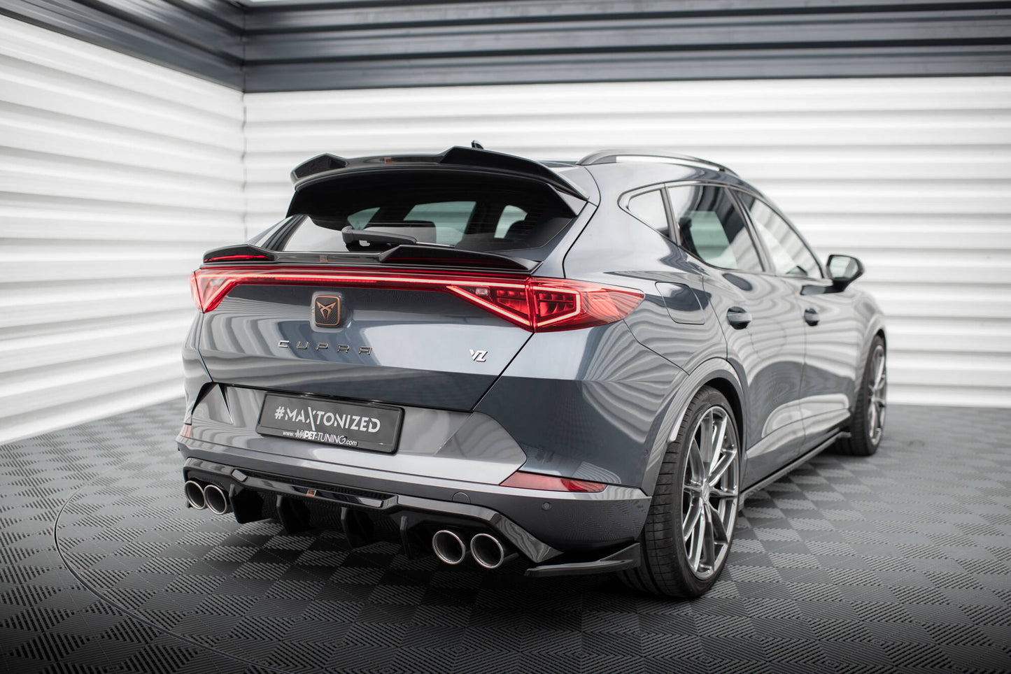 Rear Valance V.3 + Exhaust Ends Imitation Cupra Formentor Mk1