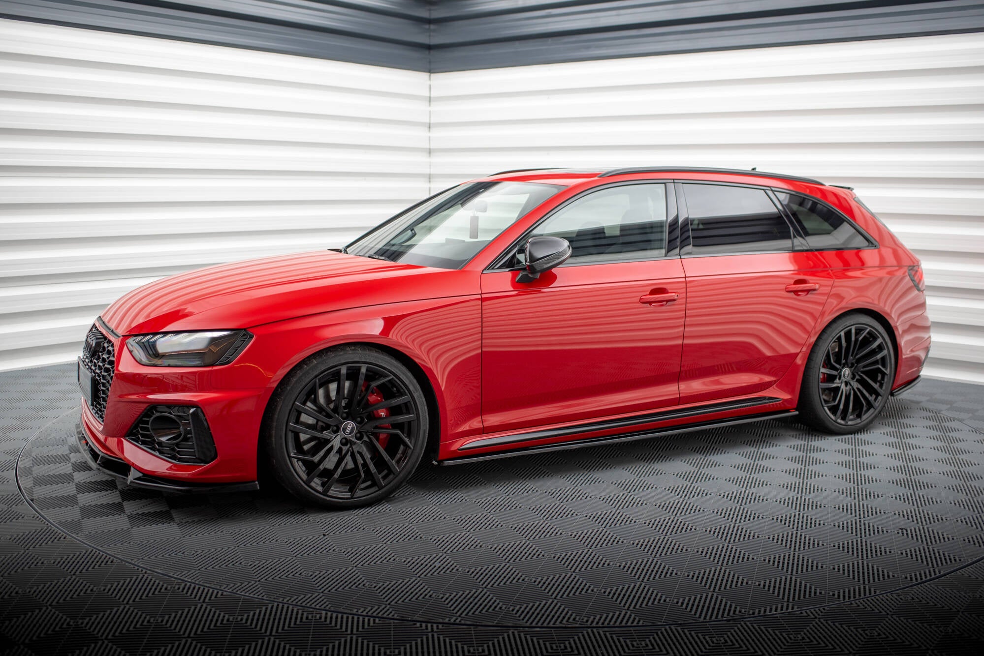 Dokładki Progów Audi RS4 B9 / B9 Facelift – Maxton Design