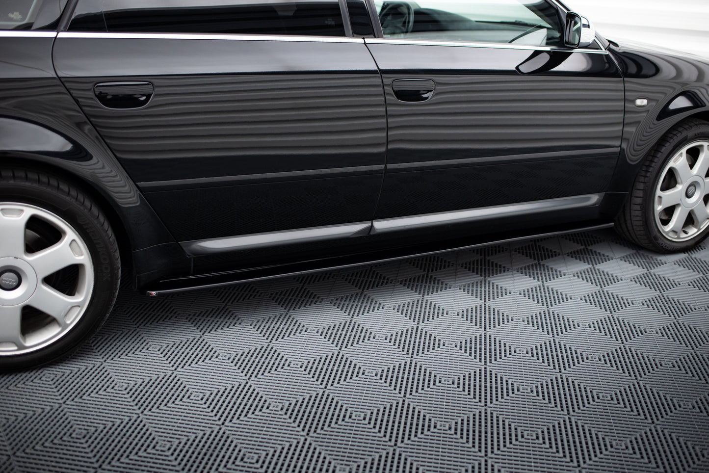 Side Skirts Diffusers Audi S6 C5 