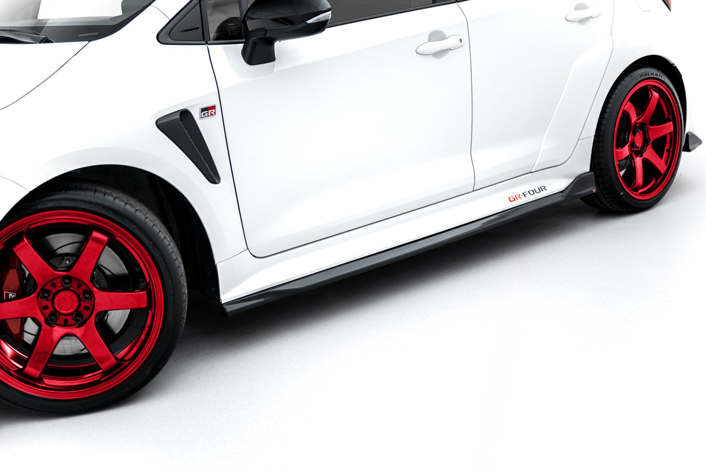 Side skirts Diffusers  V.2 Toyota GR Corolla Mk12