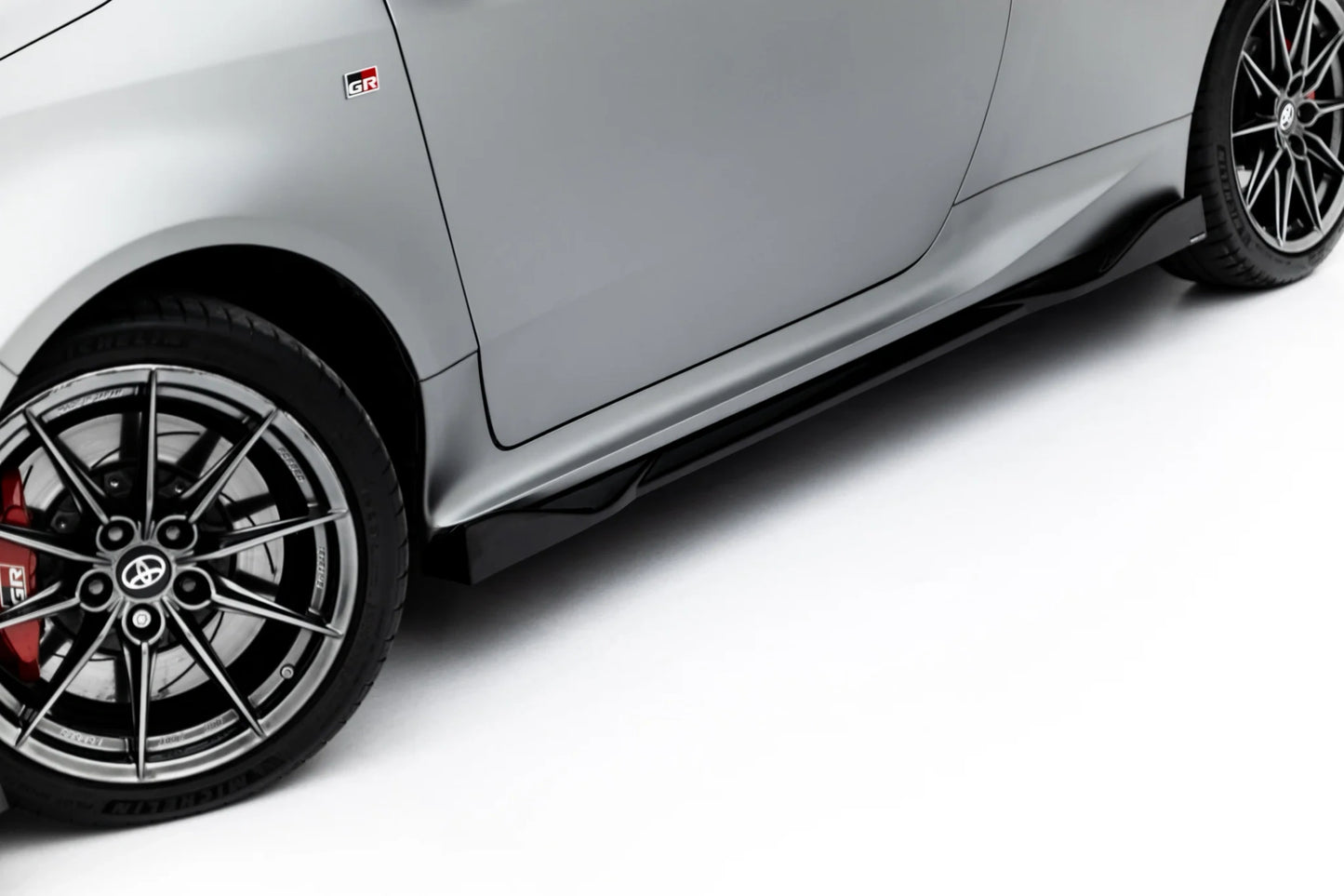 Side Skirts Diffusers V.2 Toyota GR Yaris Mk4 Facelift