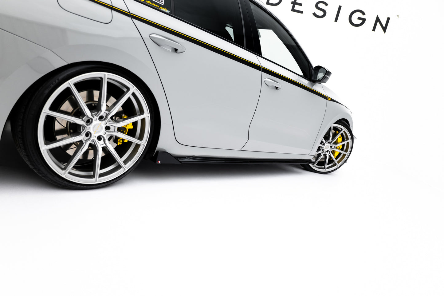 Side Skirts Diffusers V.4 Skoda Octavia RS Liftback / Combi Mk4 