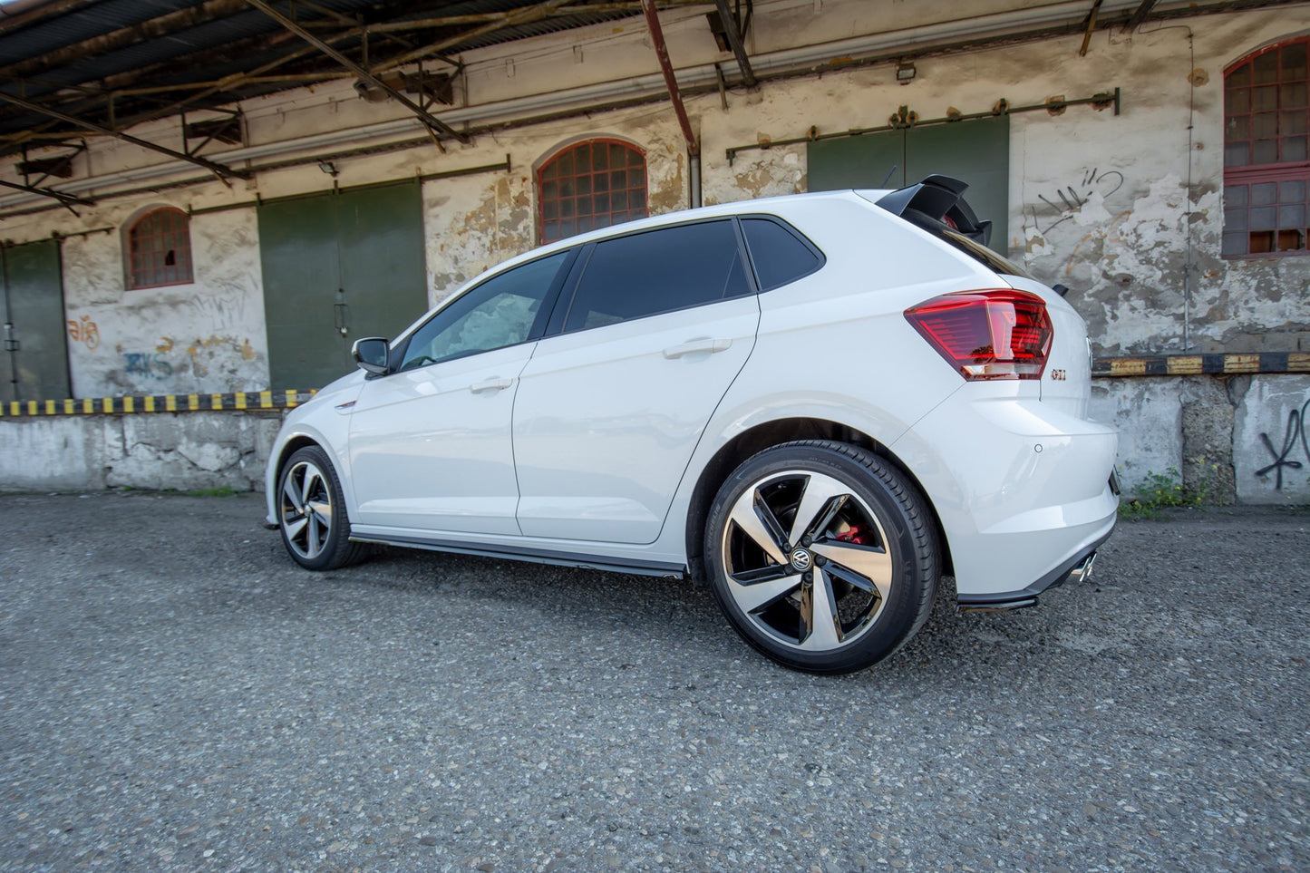 Side Skirts Diffusers Volkswagen Polo GTI / R-line Mk6
