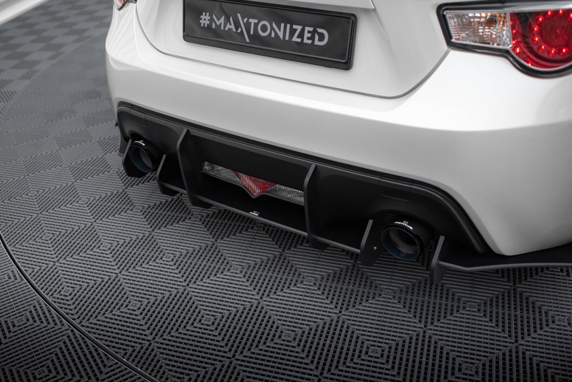 Street Pro Rear Diffuser Subaru BRZ Mk1 / Mk1 Facelift – Maxton Design