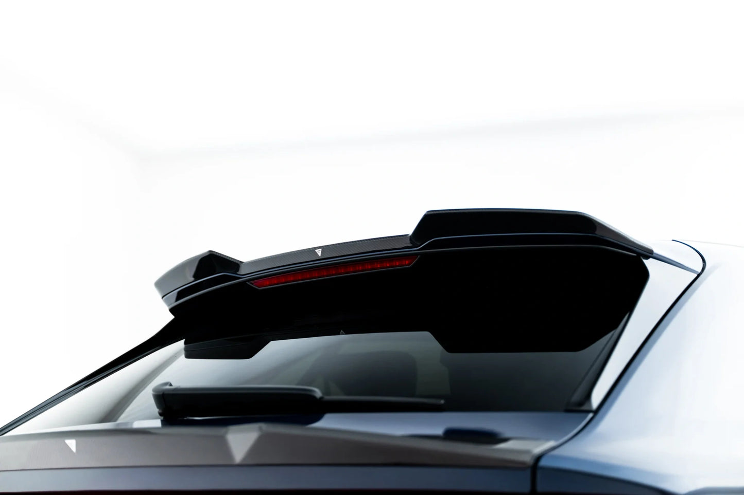 Prepreg Carbon Fiber Tailgate Spoiler (Upper) Audi RSQ8 Mk1 Facelift
