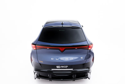 The extension of the rear window Cupra Tavascan Mk1