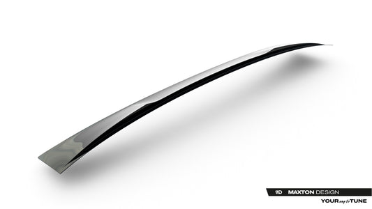 The extension of the rear window Mercedes-AMG CLE 53 Aero C236