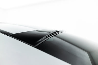 The extension of the rear window Mercedes-AMG CLE 53 Aero C236