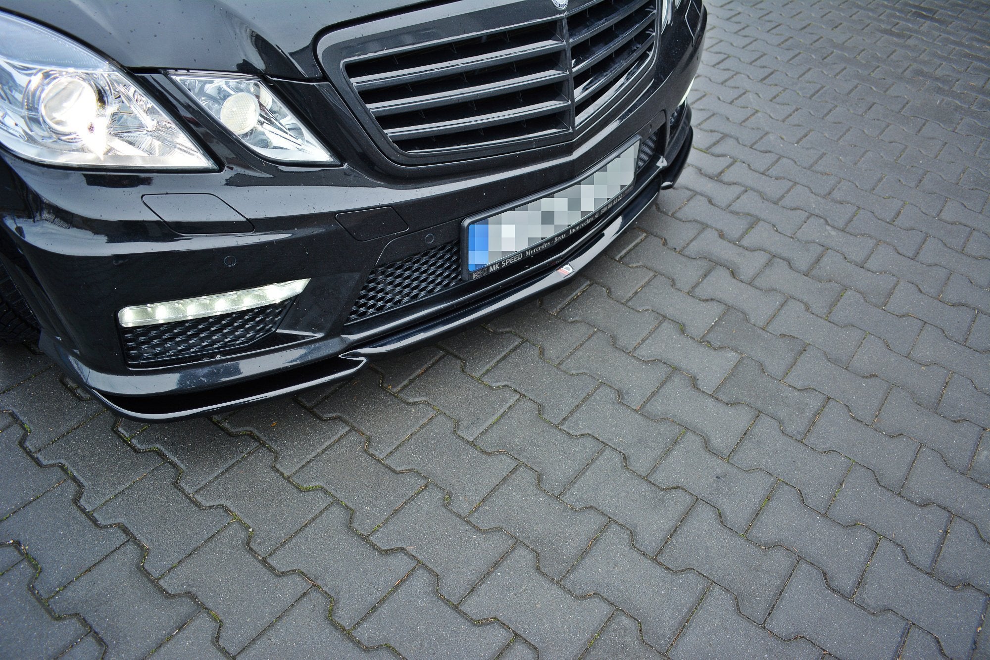 SPLITTER PRZEDNI V.1 MERCEDES-BENZ E63 AMG W212 – Maxton Design