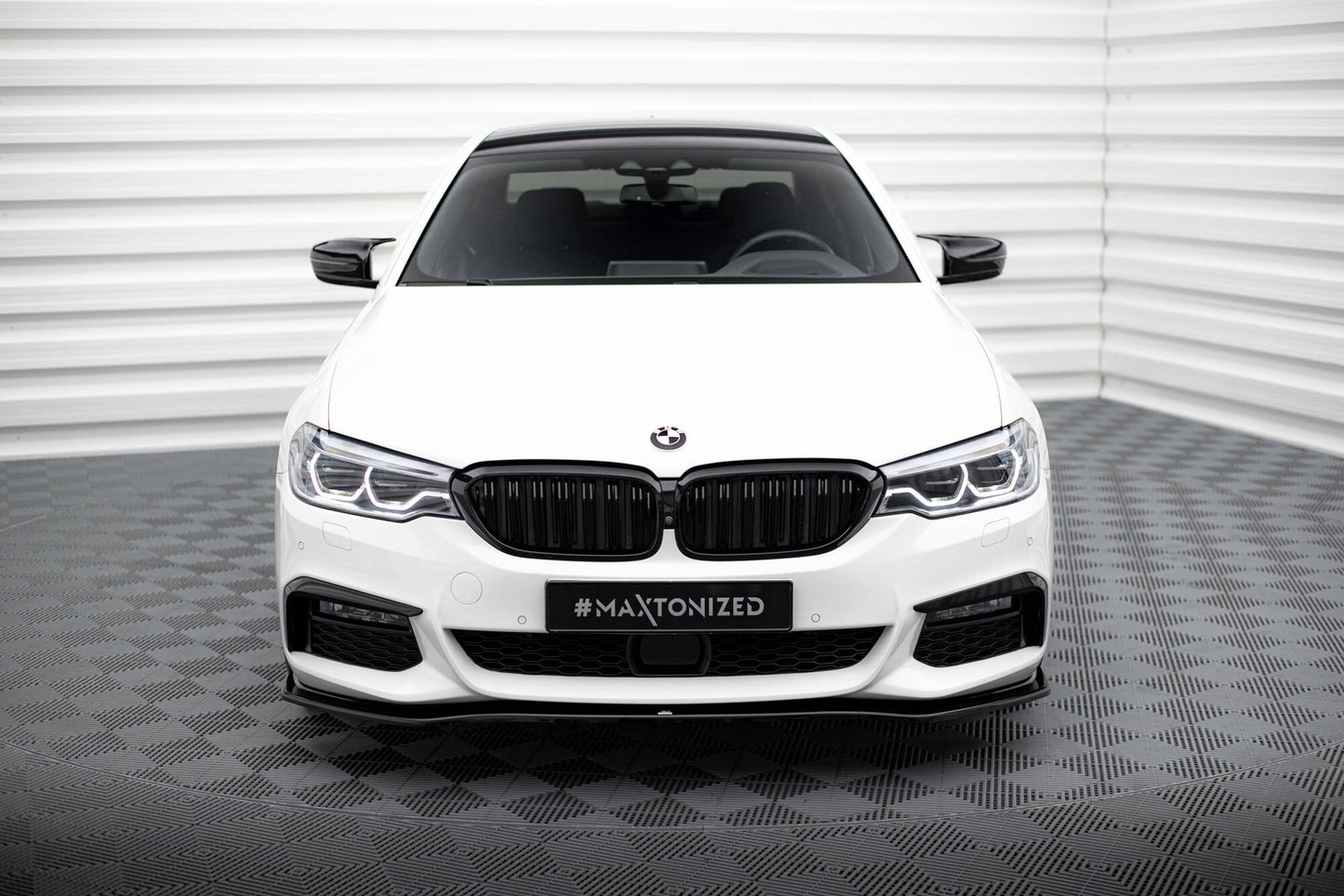 Front Splitter V.2 for BMW 5 M-Pack / M550d / M550i G30/ G31 M-Pack