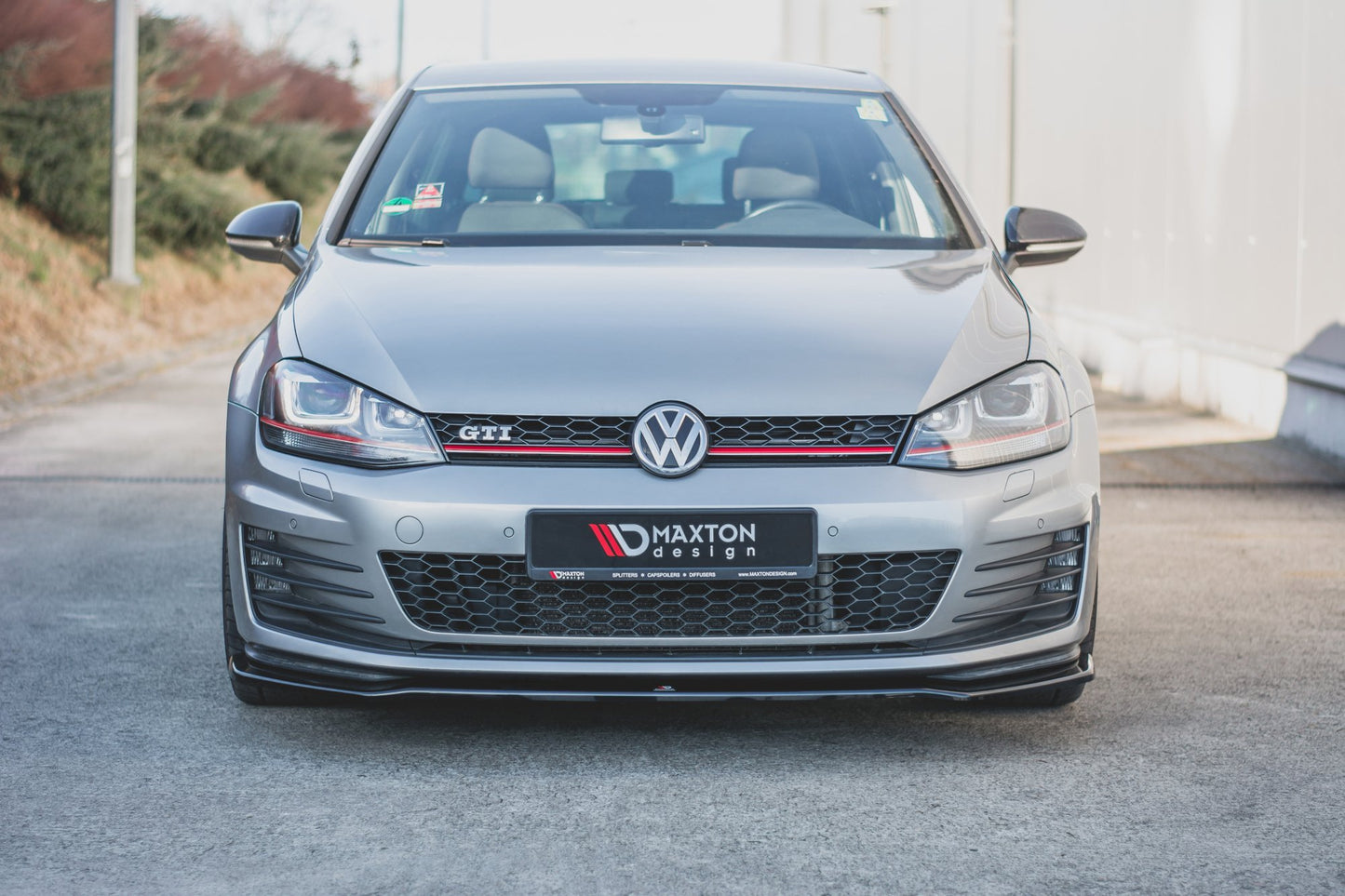 Front Splitter V.2 Volkswagen Golf GTI / GTD Mk7 