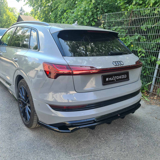 Rear Splitter (with vertical bars) Audi e-Tron S-Line