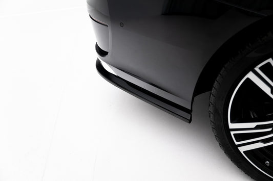Rear Splitter (with vertical bars) BMW 7 G70