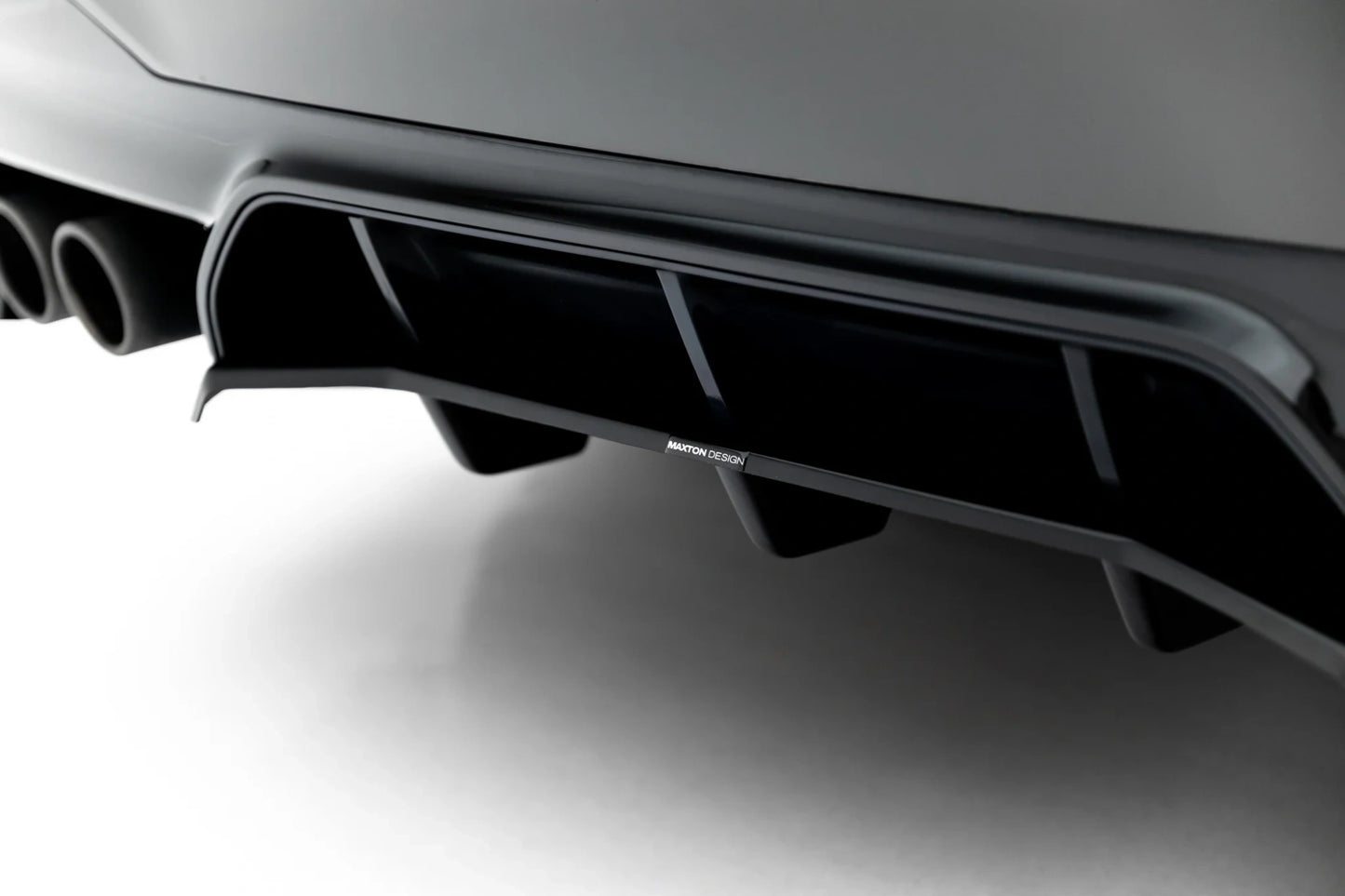 Rear Splitter (with vertical bars) BMW M5 F90 / F90 Facelift